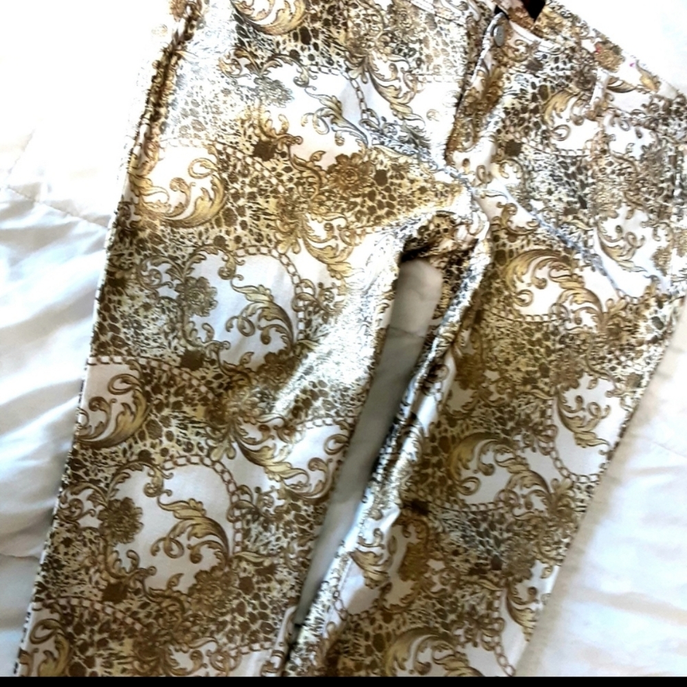 Almost Famous Jeans Size 22 Skinny Leg Fit NWOT - Picture 9 of 14